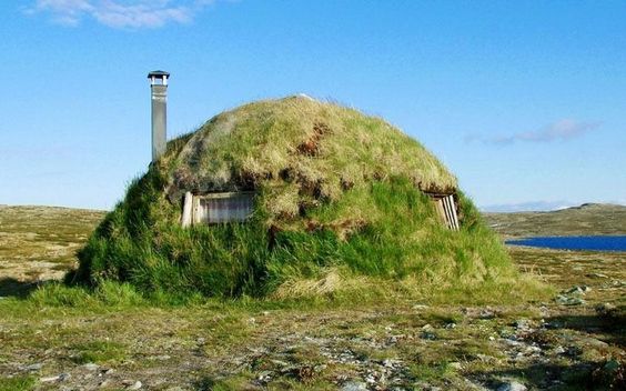 The Enigmatic Stone House: Revealing the Secrets of Seclusion on a Remote Island ‎ - Mnews