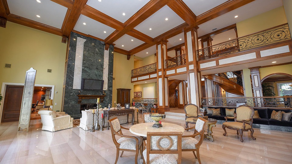 Fascinated by the expensive amenities inside Shaquille O'Neal's villa $28M at in Orlando