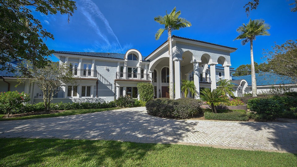 Fascinated by the expensive amenities inside Shaquille O'Neal's villa $28M at in Orlando