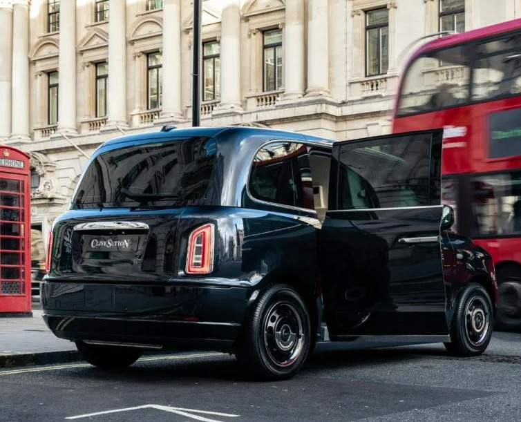 Luxury black cab fit for a king includes a fridge, Apple TV and first class plane-style seats