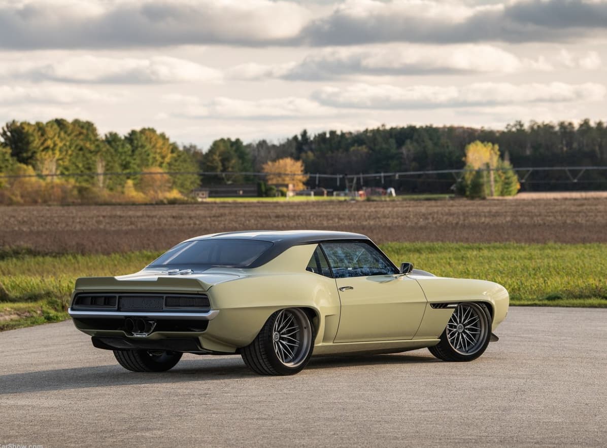 Discover The Power Of The Restored And Modified 1969 Chevrolet Camaro With A Powerful Engine Of More Than 730 Horsepower – Car Magazine TV