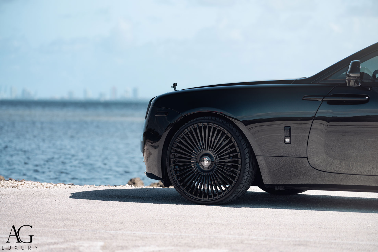 The Stunning Gloss Black Rolls-Royce Wraith with AGL45 Monoblock 24″ Wheels by AG Luxury